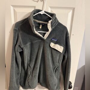 Patagonia Charcoal and Cream Fleece Jacket
